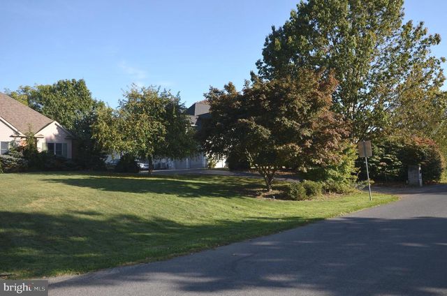 3280 MUIRFIELD DRIVE, Chambersburg, PA 17202