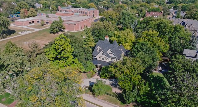 117 N Monroe Street, Hinsdale, IL 60521