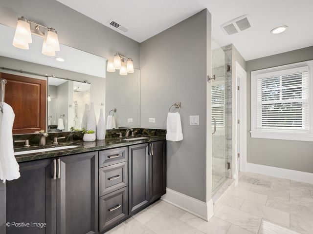 117 N Monroe Street, Hinsdale, IL 60521