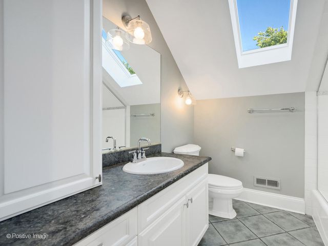 117 N Monroe Street, Hinsdale, IL 60521