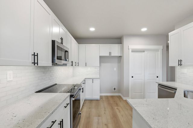 2312 Annie Pl, Cheney, WA 99004