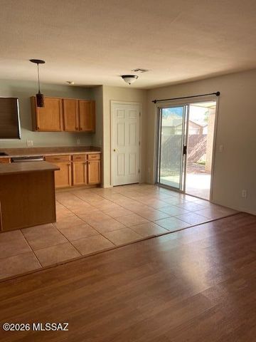 3610 E Secretariat Road, Tucson, AZ 85739