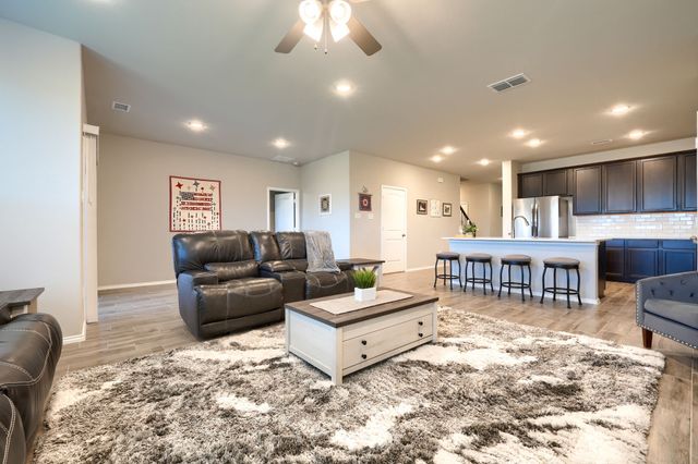 3805 S Courtney Court, Forney, TX 75126