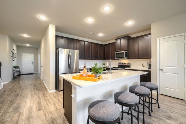3805 S Courtney Court, Forney, TX 75126
