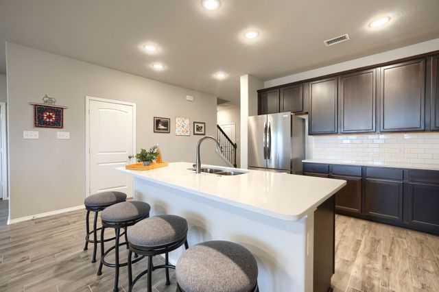 3805 S Courtney Court, Forney, TX 75126