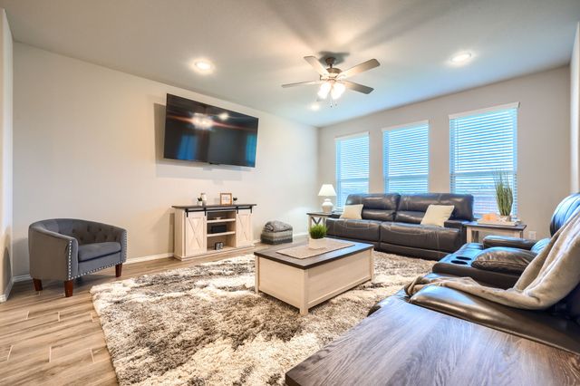 3805 S Courtney Court, Forney, TX 75126