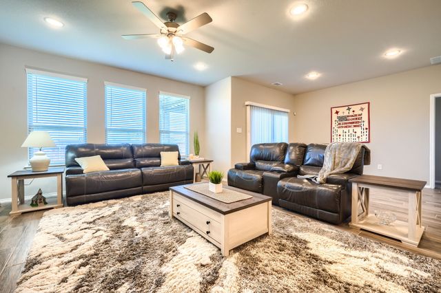 3805 S Courtney Court, Forney, TX 75126