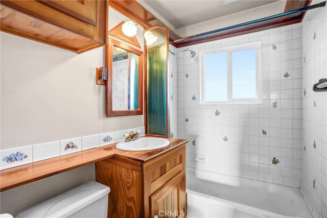 1819 E Farland, Covina, CA 91724