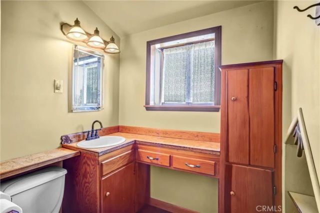 1819 E Farland, Covina, CA 91724