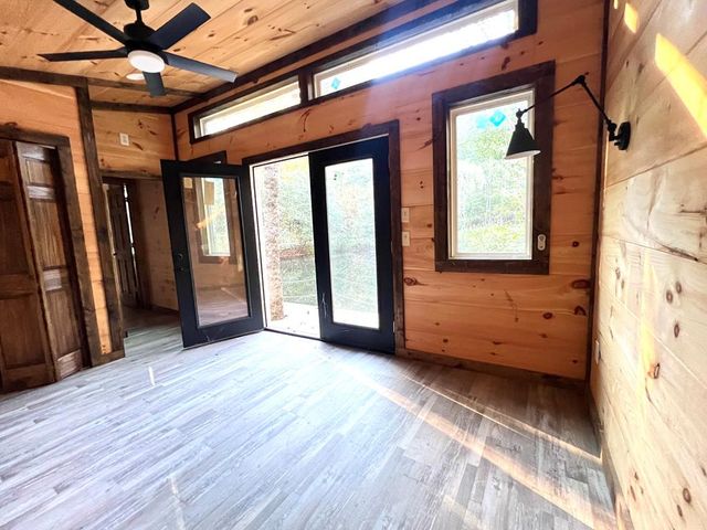 91 Acorn Circle, Murphy, NC 28906