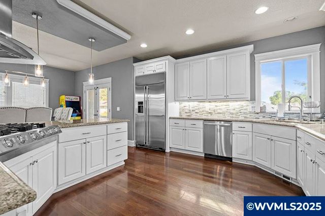 2021 Pikes Pass Ct SE, Salem, OR 97306