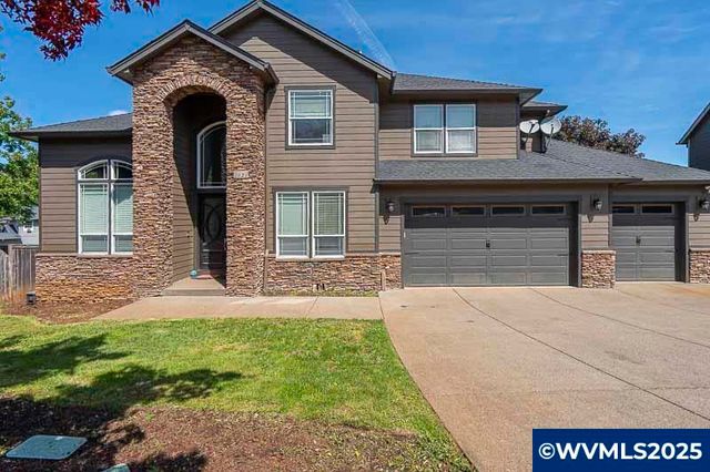 2021 Pikes Pass Ct SE, Salem, OR 97306