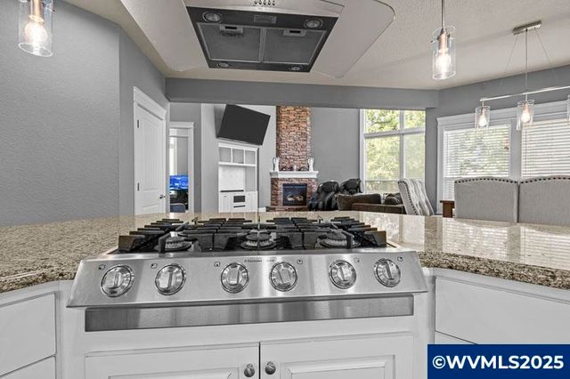 2021 Pikes Pass Ct SE, Salem, OR 97306