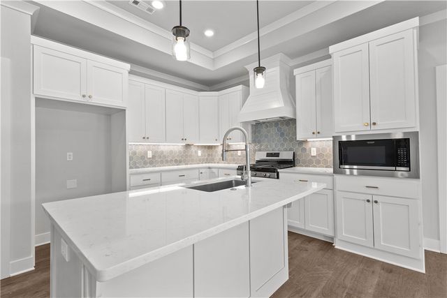 4209 W Huron Loop, Fayetteville, AR 72704
