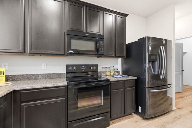 2129 Brenham Drive, Heartland, TX 75126