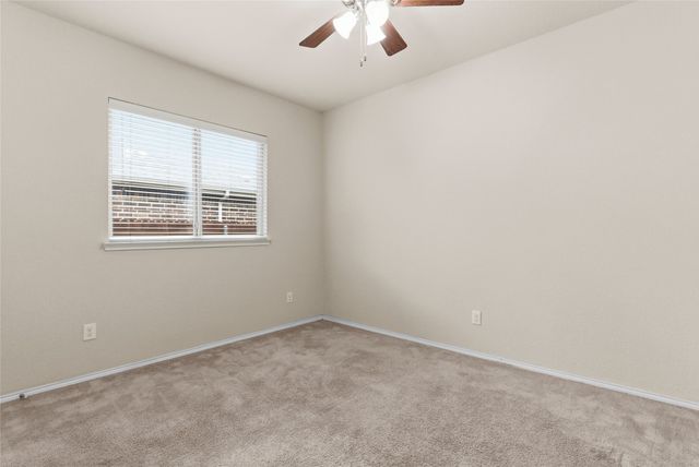 2129 Brenham Drive, Heartland, TX 75126