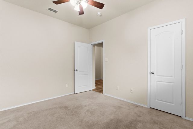 2129 Brenham Drive, Heartland, TX 75126