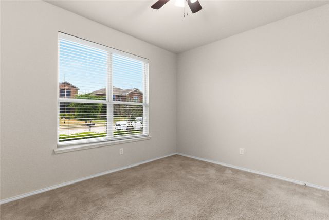 2129 Brenham Drive, Heartland, TX 75126