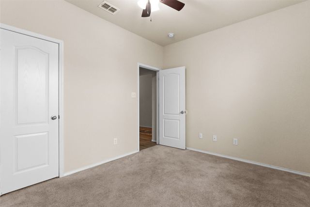 2129 Brenham Drive, Heartland, TX 75126