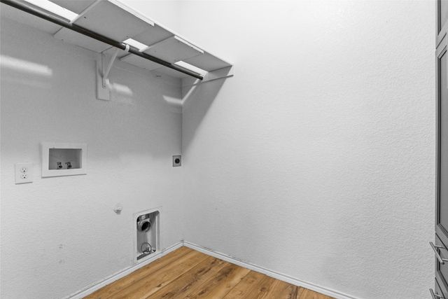 2129 Brenham Drive, Heartland, TX 75126