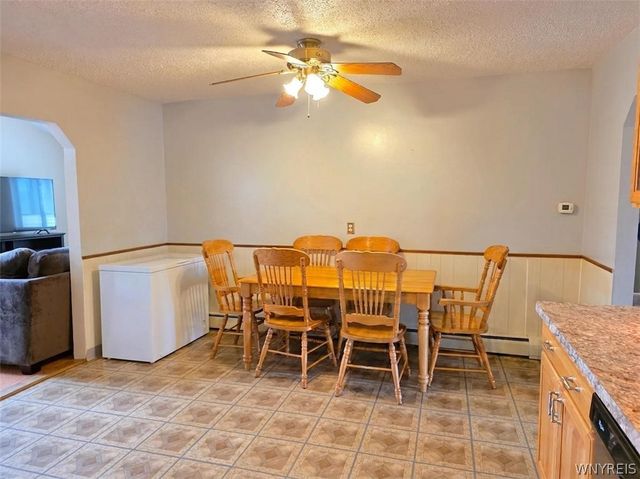 24 La Salle Court, Grand Island, NY 14072