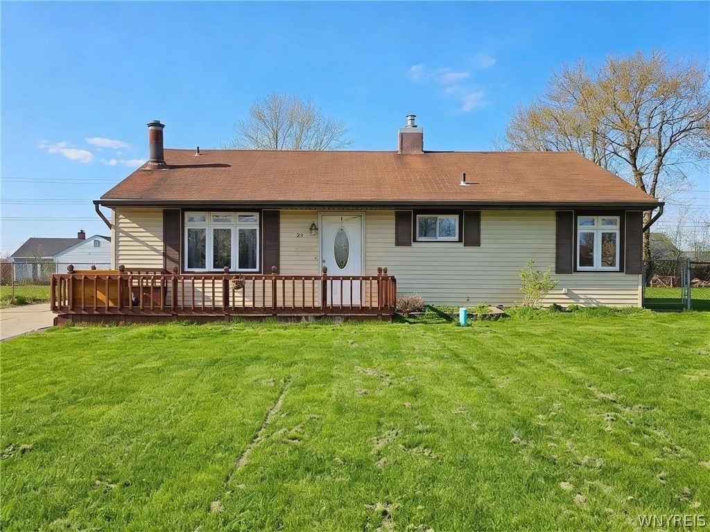 24 La Salle Court, Grand Island, NY 14072