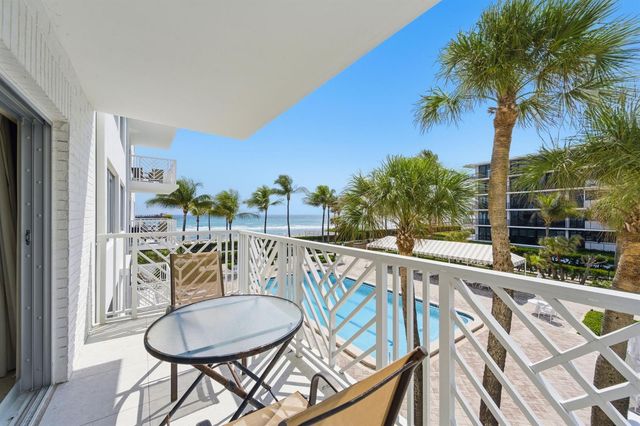 170 N Ocean Boulevard 303, Palm Beach, FL 33480