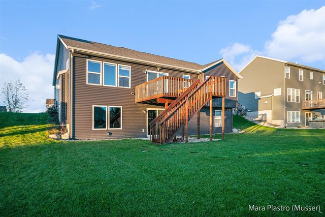 2116 Brindle Drive, Hudsonville, MI 49426