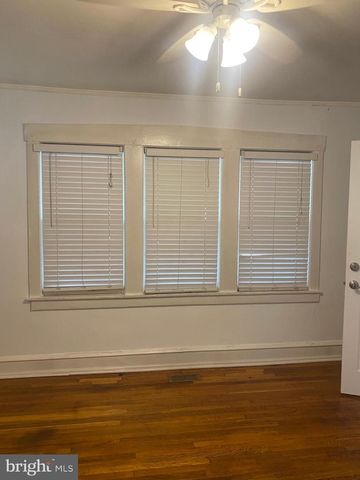 122 E WAYNE TER, Collingswood, NJ 08108