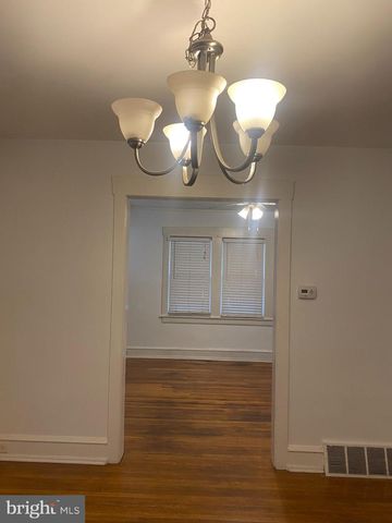 122 E WAYNE TER, Collingswood, NJ 08108