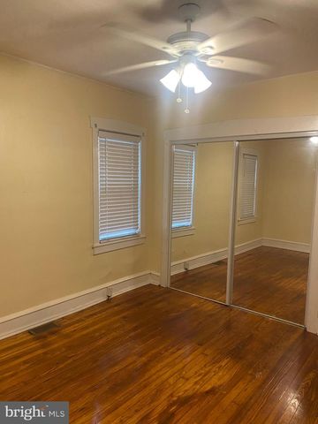 122 E WAYNE TER, Collingswood, NJ 08108
