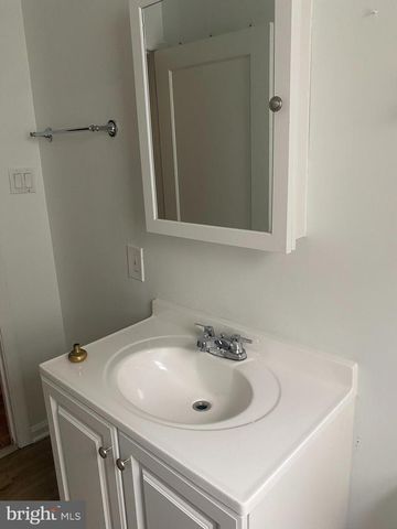 122 E WAYNE TER, Collingswood, NJ 08108