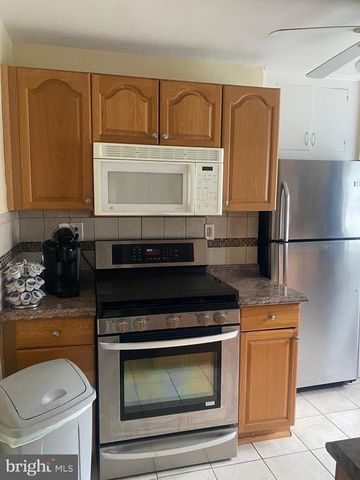 122 E WAYNE TER, Collingswood, NJ 08108