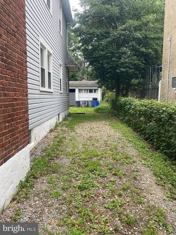 122 E WAYNE TER, Collingswood, NJ 08108