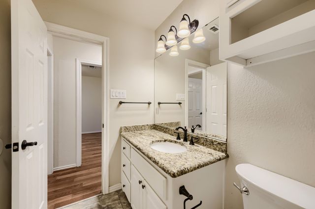 1004 Tremont Street, Weatherford, TX 76086