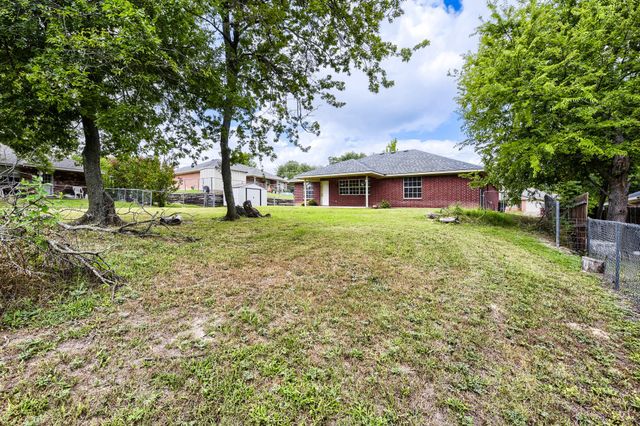 1004 Tremont Street, Weatherford, TX 76086