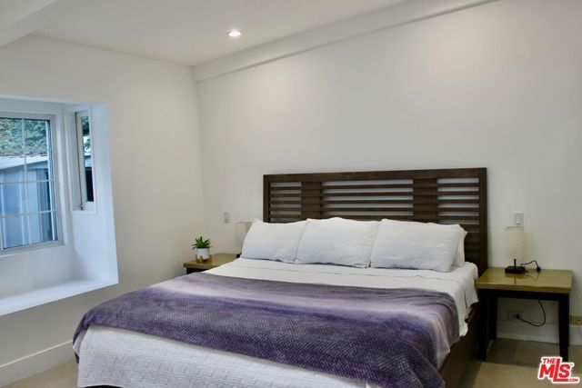 1265 Bienveneda Avenue, Pacific Palisades (los Angeles), CA 90272