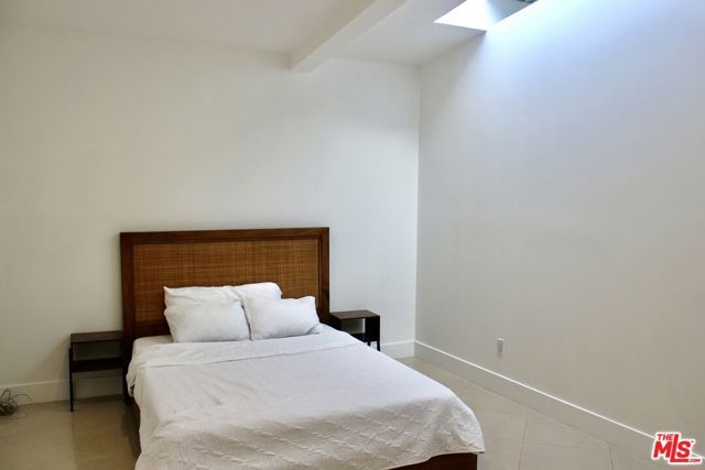 1265 Bienveneda Avenue, Pacific Palisades (los Angeles), CA 90272