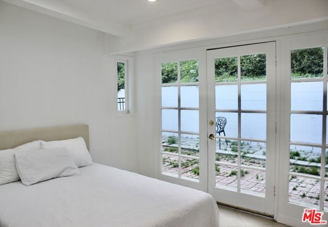 1265 Bienveneda Avenue, Pacific Palisades (los Angeles), CA 90272