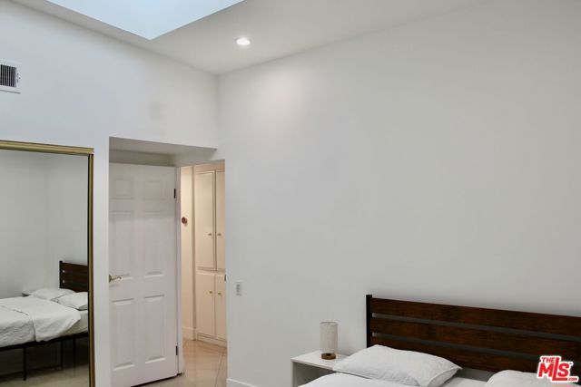 1265 Bienveneda Avenue, Pacific Palisades (los Angeles), CA 90272