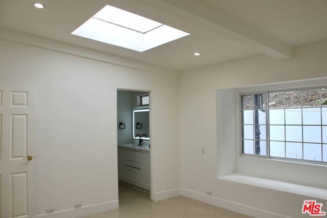 1265 Bienveneda Avenue, Pacific Palisades (los Angeles), CA 90272