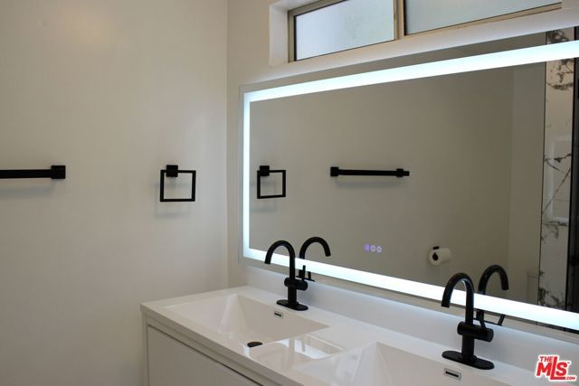 1265 Bienveneda Avenue, Pacific Palisades (los Angeles), CA 90272