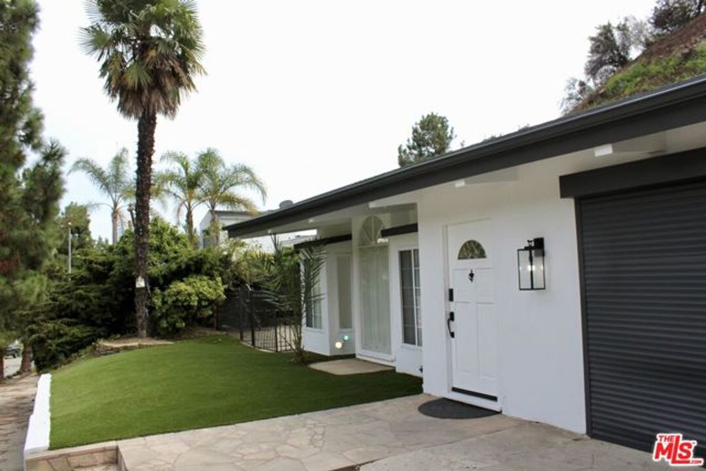 1265 Bienveneda Avenue, Pacific Palisades (los Angeles), CA 90272