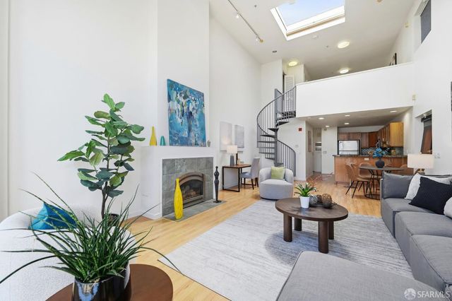 950 Harrison Street 215, San Francisco, CA 94107