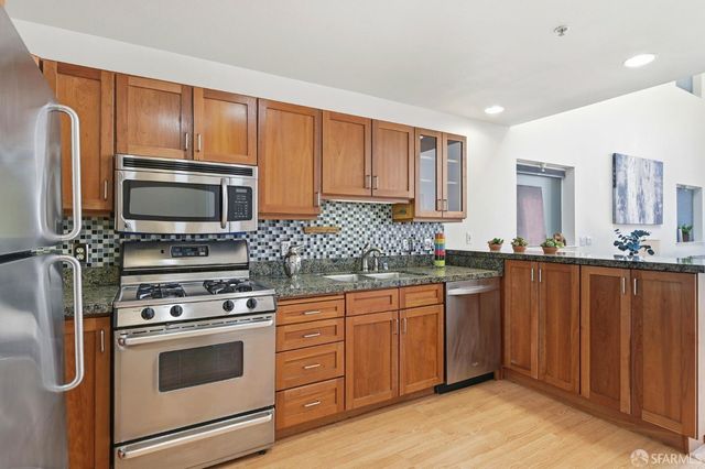 950 Harrison Street 215, San Francisco, CA 94107