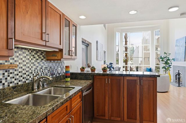 950 Harrison Street 215, San Francisco, CA 94107
