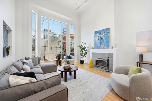 950 Harrison Street 215, San Francisco, CA 94107