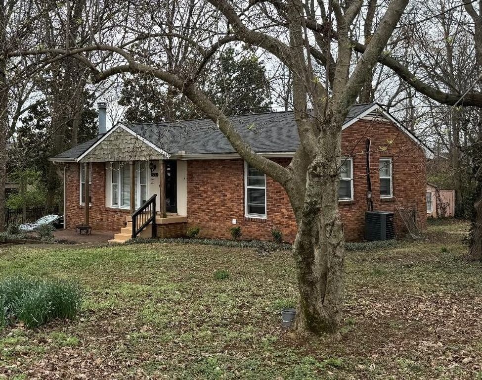501 Elysian Fields Rd, Nashville, TN 37211