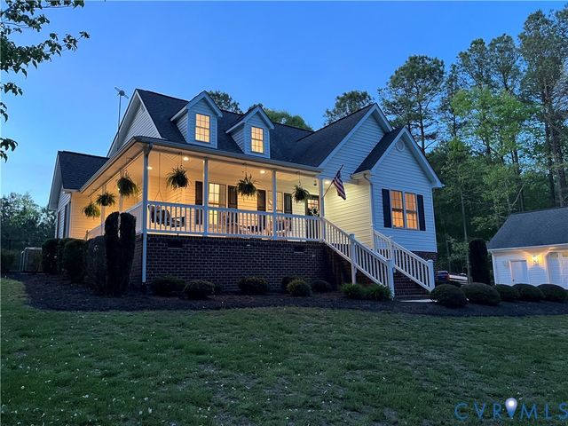 3600 Oxford Dr, Sutherland, VA 23885