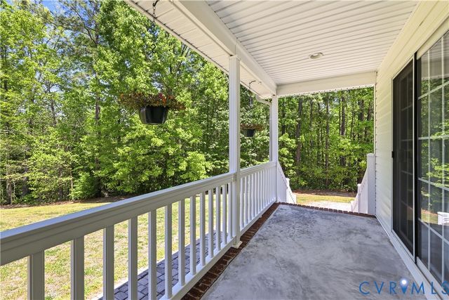 3600 Oxford Dr, Sutherland, VA 23885